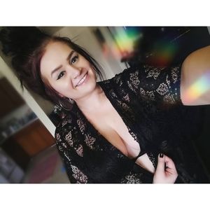 Meet your Posher, Abi